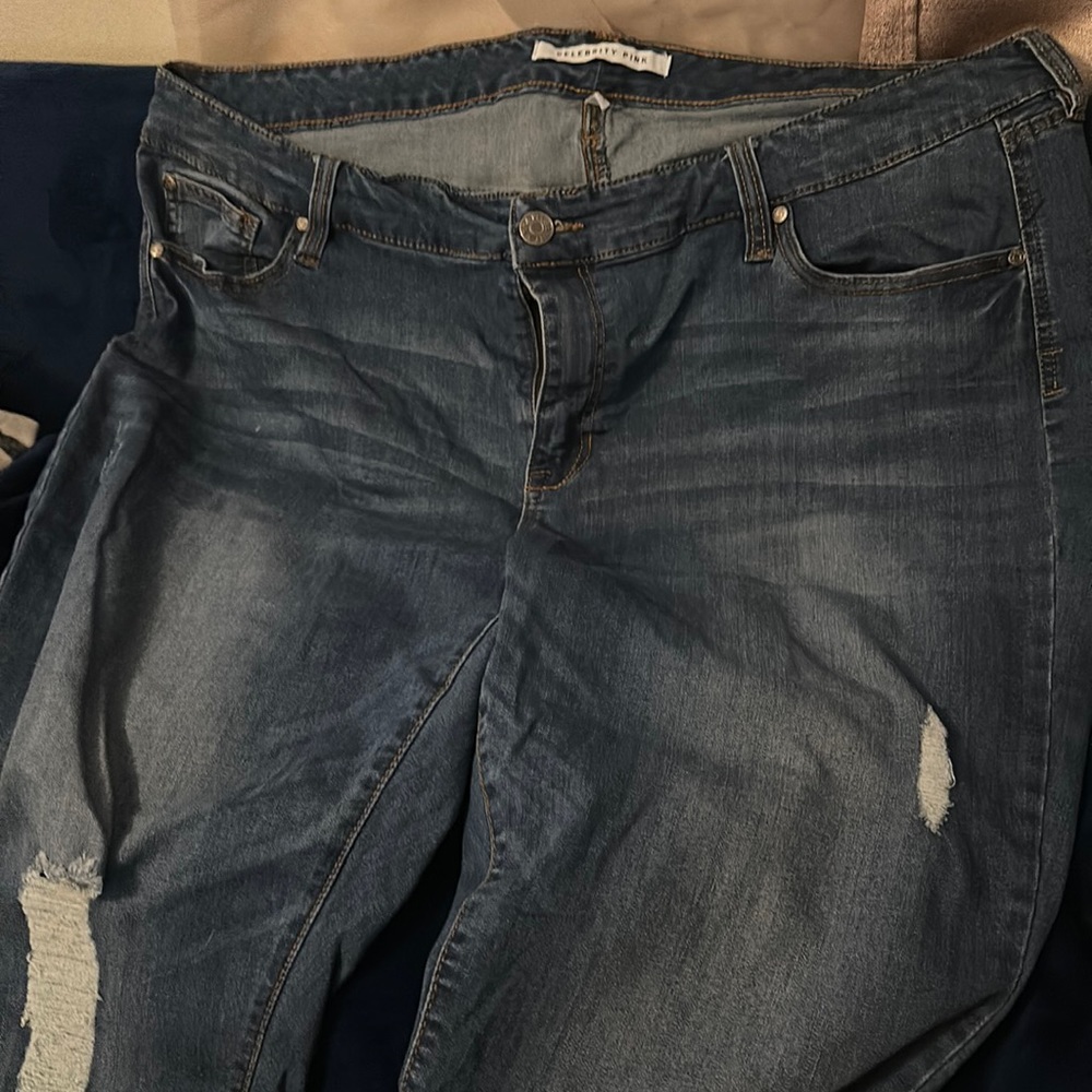 Regular wash mid-rise skinny jeans